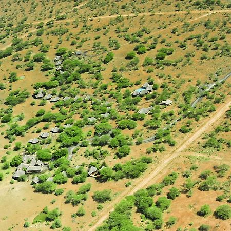 Severin Safari Camp Tsavo West National Park ภายนอก รูปภาพ