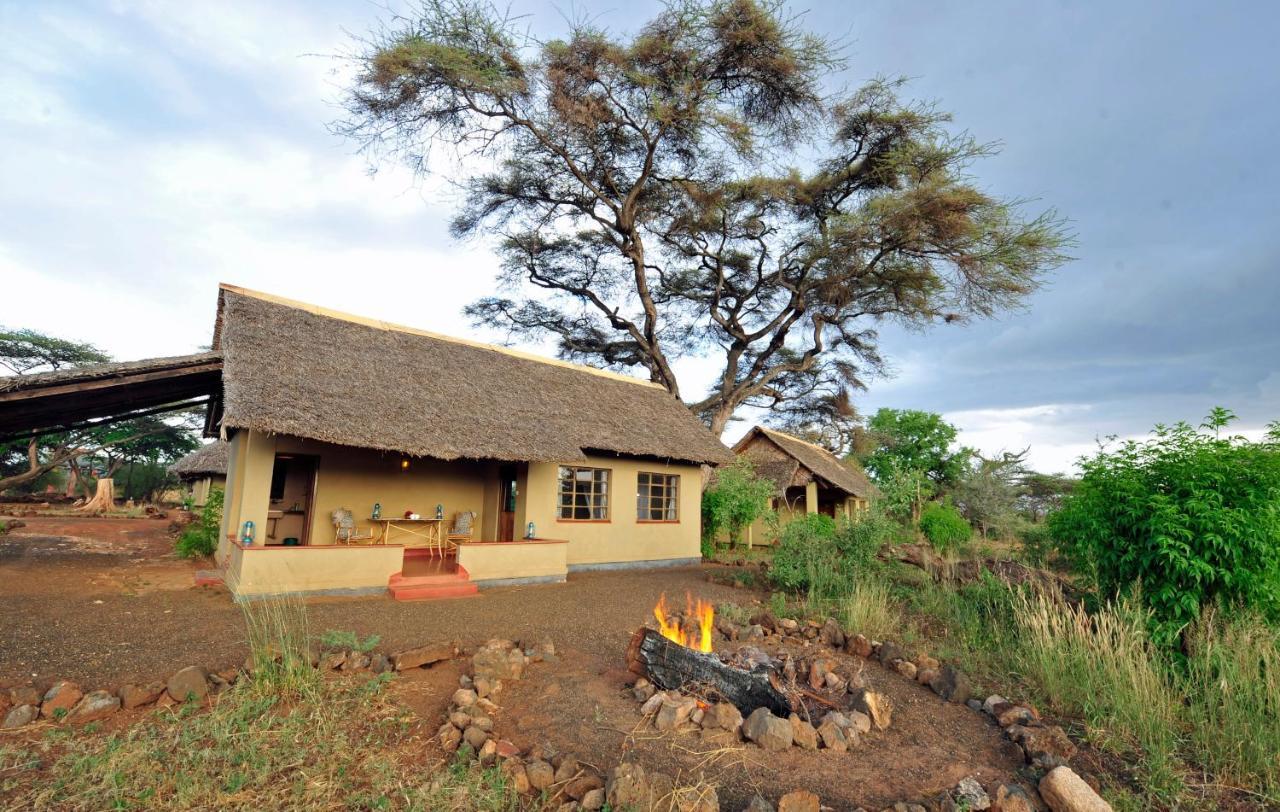 Severin Safari Camp Tsavo West National Park ภายนอก รูปภาพ